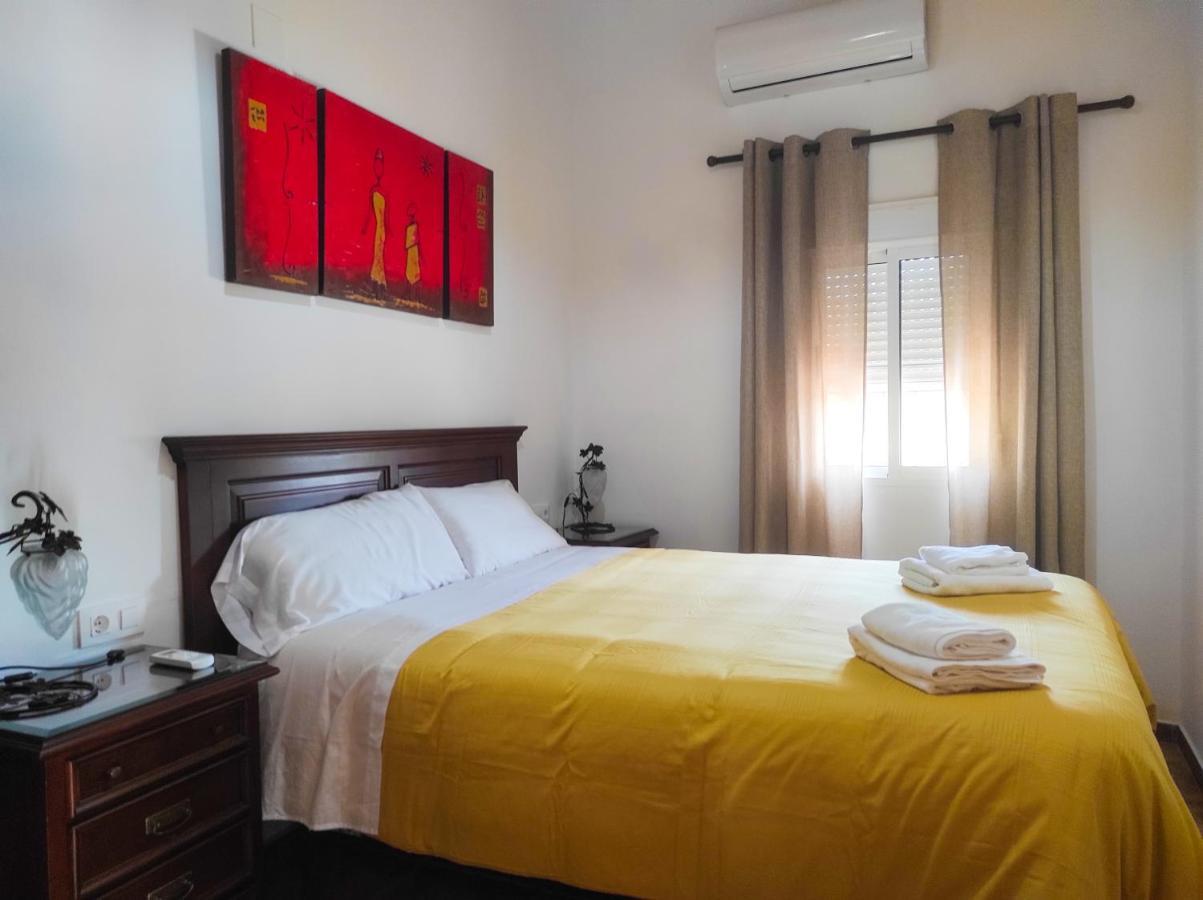 Casa Rural Los Naranjo 헤레스 데 로스 카바예로스 외부 사진