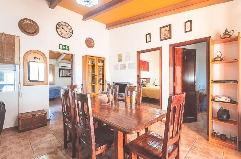 Casa Rural Los Naranjo 헤레스 데 로스 카바예로스 외부 사진
